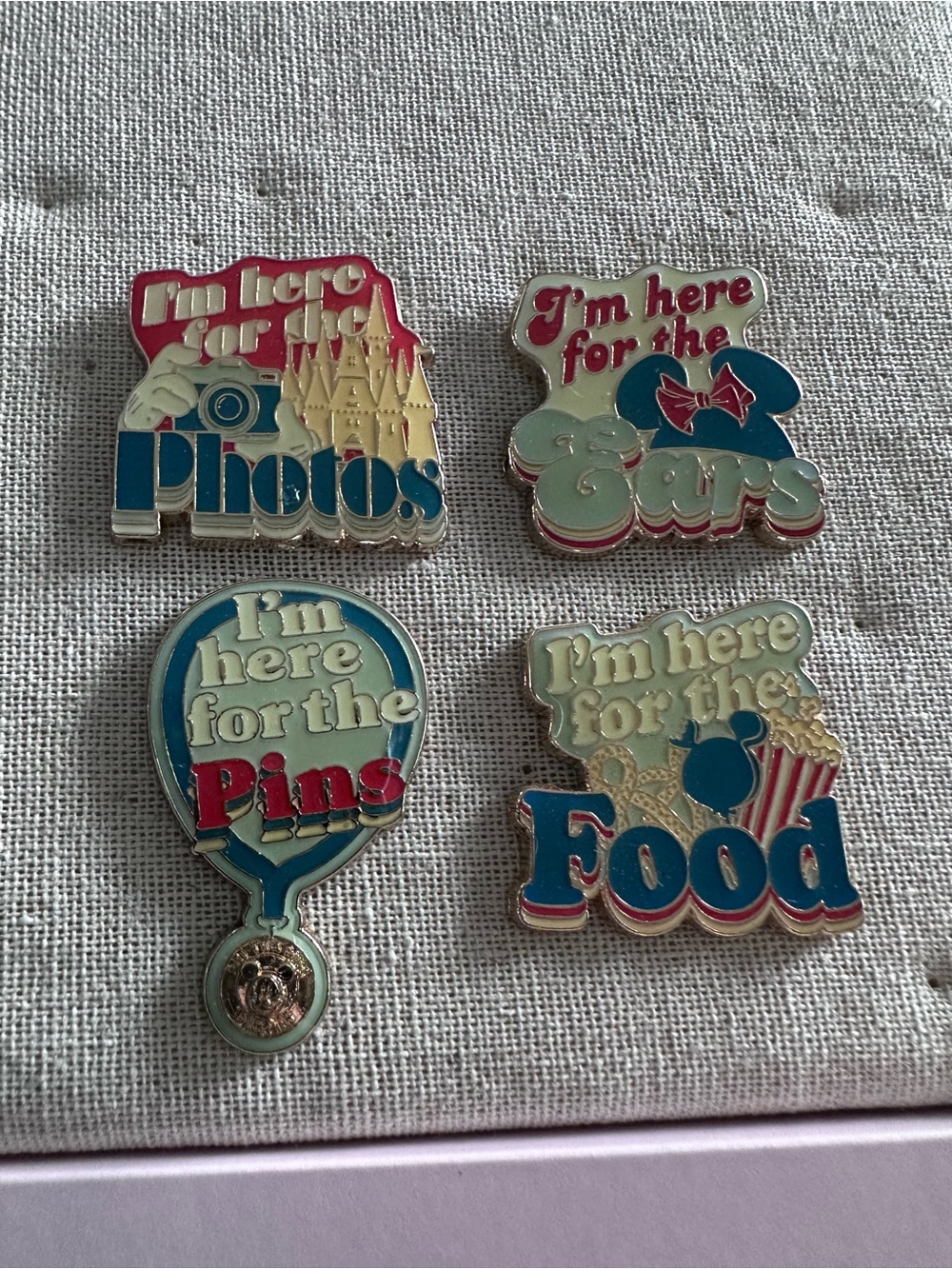 Disney Parks pins set